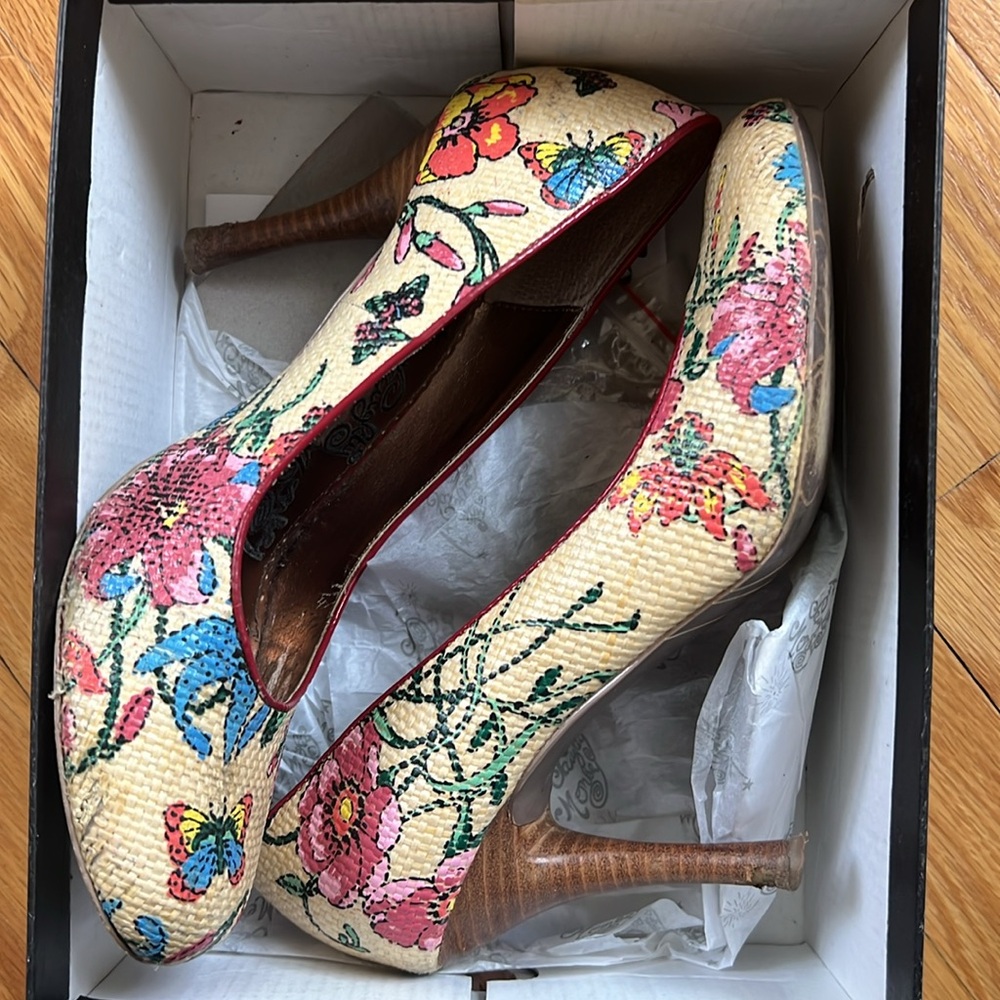 Floral Embroidered Naughty Monkey size 9 - Picture 5 of 5
